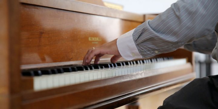 はじめてでも弾ける!ピアノレッスン | 指番号と左右の手の使い分け